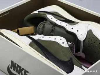Hyperoad Low OG 1 Scott x Jordan Air Travis 0511